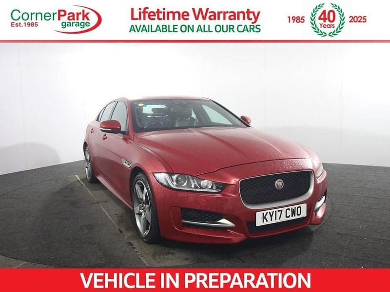 Used Jaguar XE R-Sport 180 HP (132 kW) 2017 Red Sedan