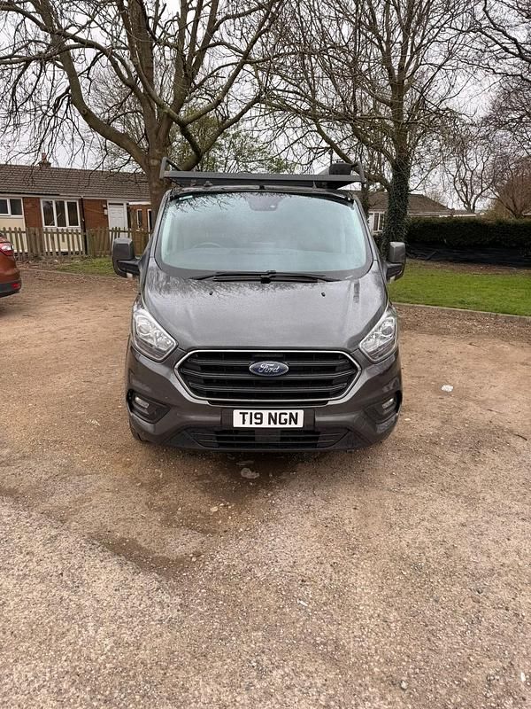 Used Ford Transit Custom Limited 130 HP (95 kW) 2019 Grey Van
