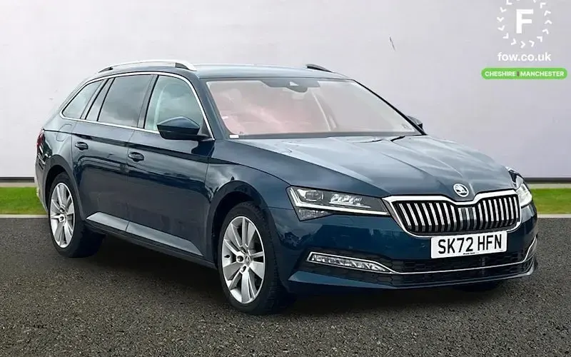 Usado Skoda Superb SE L 150 HP (110 kW) 2022 Carrinha