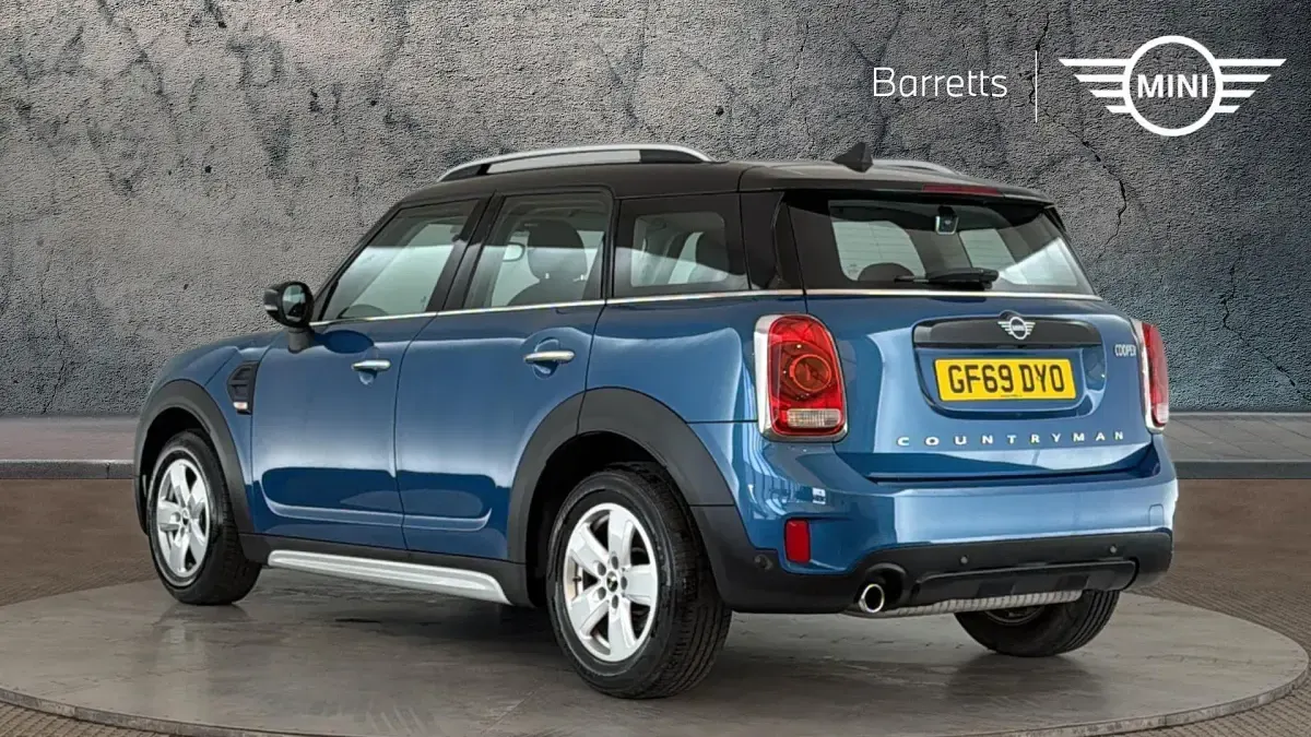 Used Mini Cooper Countryman Classic 134 HP (98 kW) 2019 Blue SUV