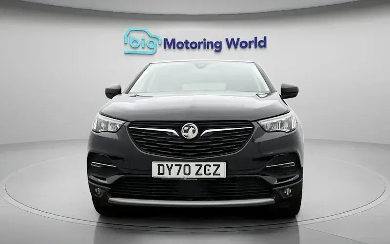 Used Vauxhall Grandland X SRi 131 HP (96 kW) 2021 SUV