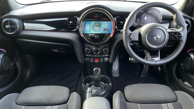 Used Mini Cooper Comfort 136 HP (100 kW) 2023 Black Hatchback