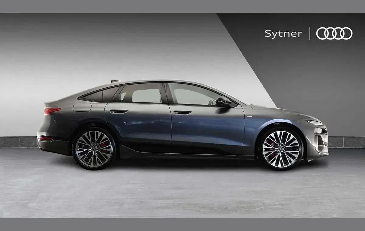 Begagnad Audi A6 e-tron Comfort 314 kW (428 HK) 2026 Grå Halvkombi