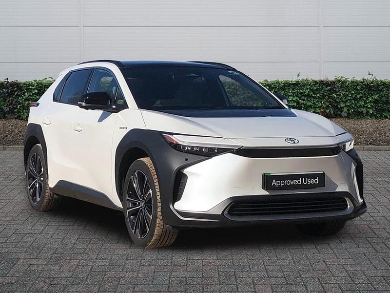 Used Toyota bZ4X Edition 252 kW (343 HP) 2024 White SUV