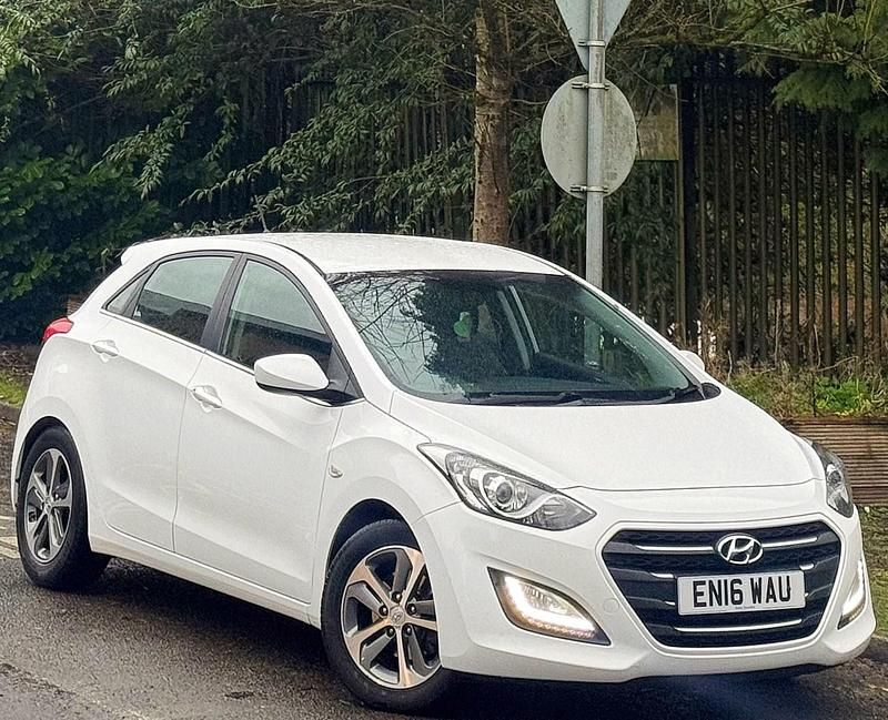 Used Hyundai i30 SE 2016 White Hatchback