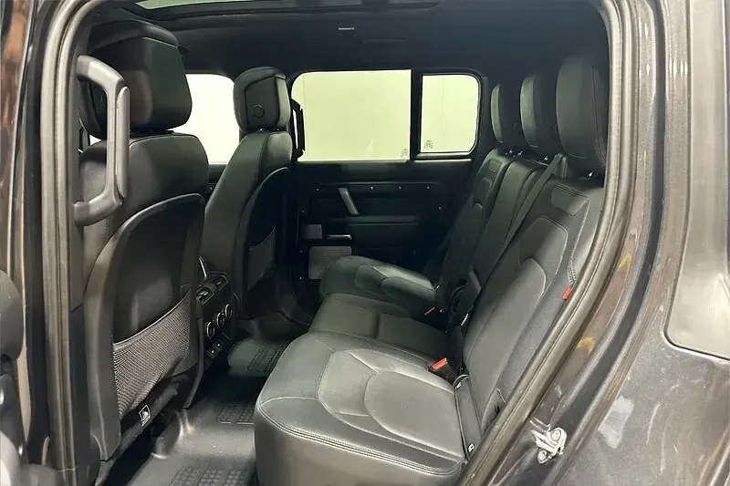Used Land Rover Defender 295 HP (216 kW) 2023 Grey SUV