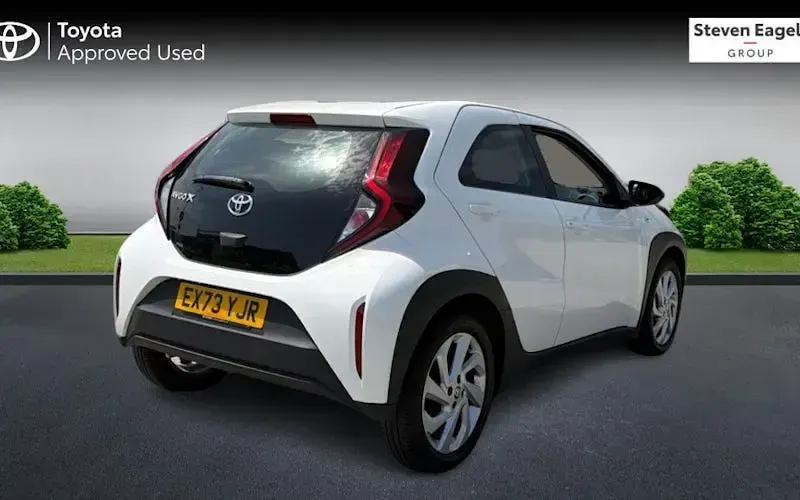 Used Toyota Aygo X PURE 72 HP (52 kW) 2025 SUV