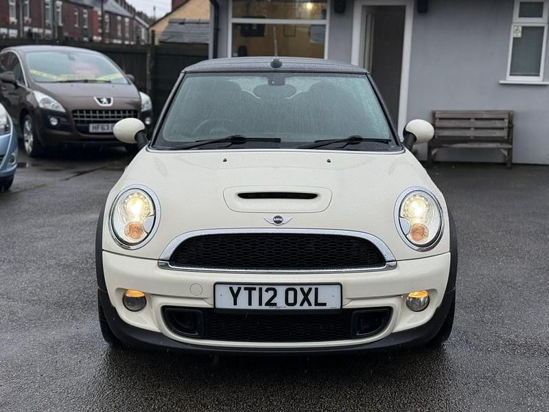 Used Mini Cooper S Cabriolet 184 HP (135 kW) 2012 White Cabriolet