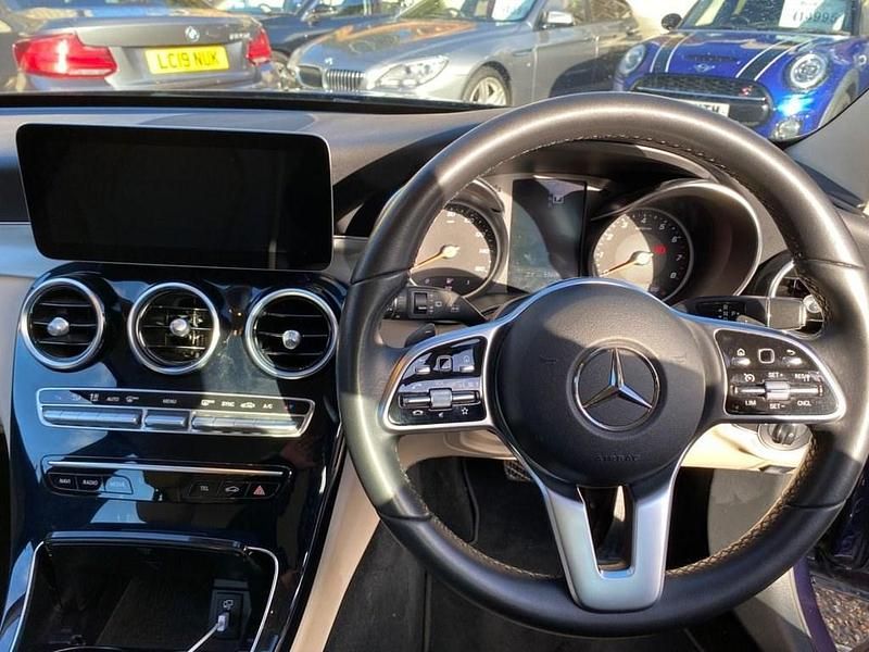 Used Mercedes C300 Premium 258 HP (189 kW) 2019 Blue Estate