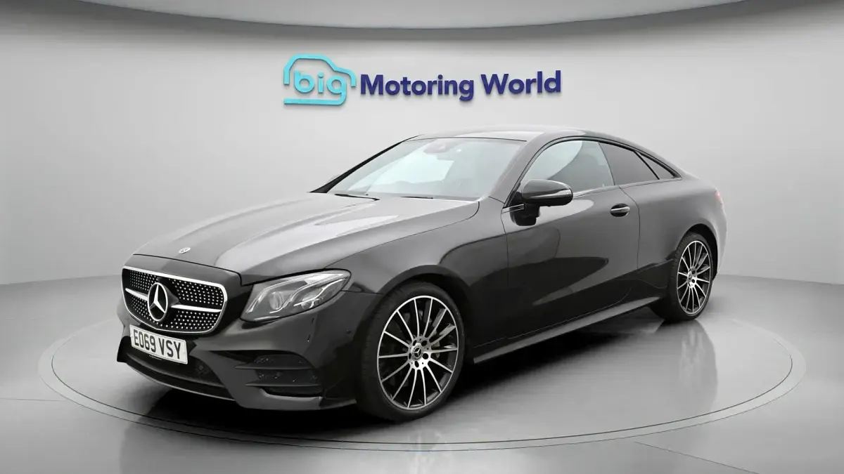 Usado Mercedes E350 AMG line 295 CV (216 kW) 2019