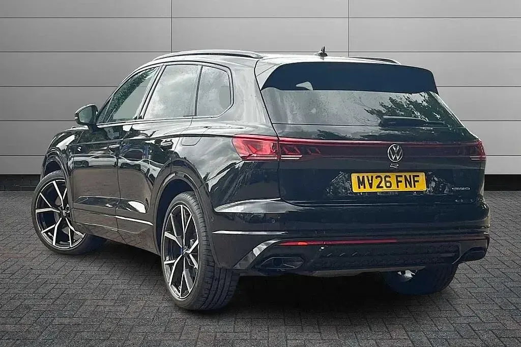 New VW Touareg R 462 HP (339 kW) 2026 Black SUV