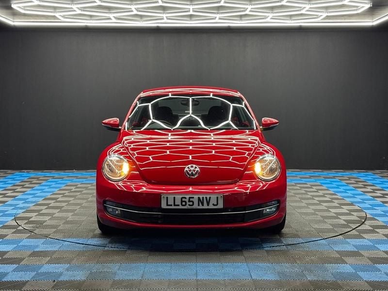 Used VW Beetle Design 2015 Red Hatchback