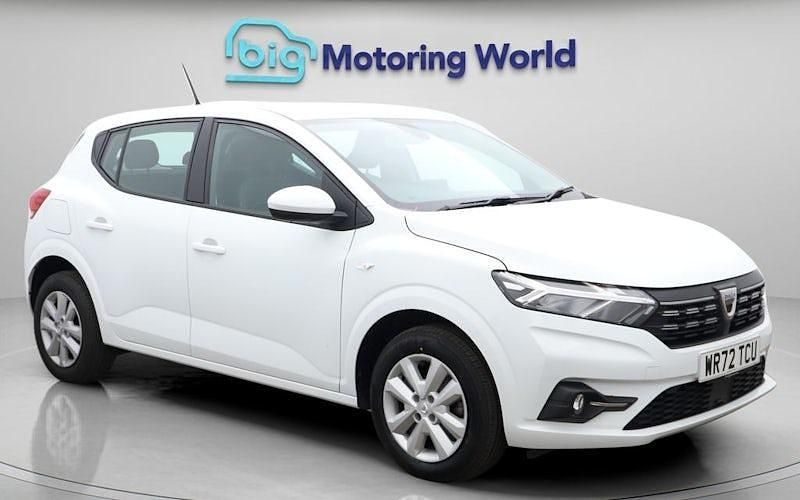 Used Dacia Sandero Comfort 91 HP (66 kW) 2022 White Hatchback