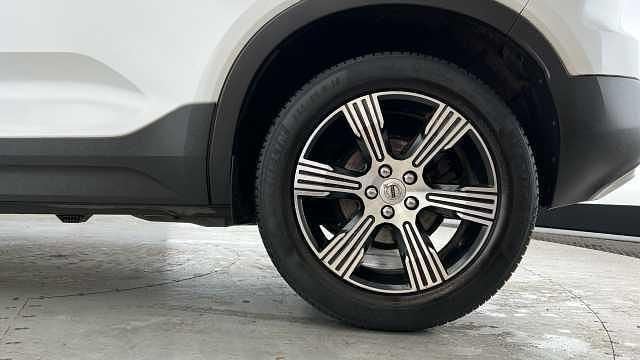 Used Volvo XC40 Inscription 163 HP (119 kW) 2022 White SUV