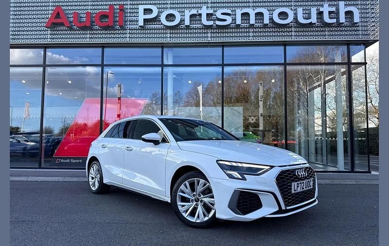 Used Audi A3 e-tron S-Line 200 HP (147 kW) 2023 White Hatchback