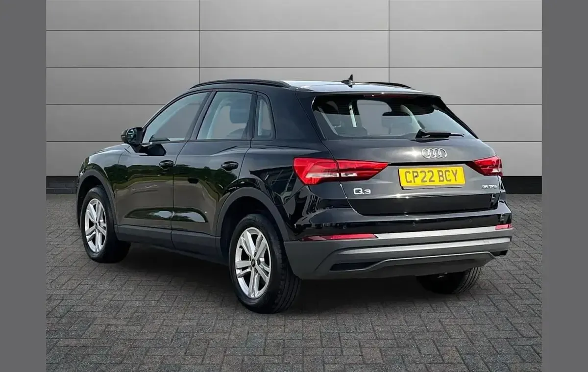 Used Audi Q3 Design 150 HP (110 kW) 2022 Black SUV