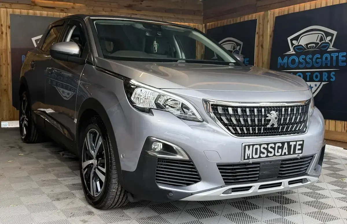 Used Peugeot 3008 Allure 120 HP (88 kW) 2017 Grey SUV