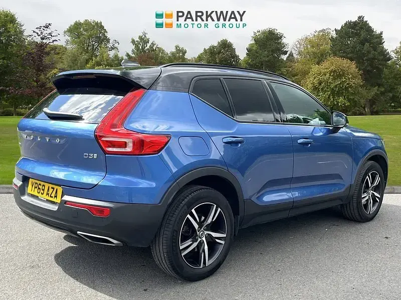 Used Volvo XC40 R-Design 2019 Blue SUV