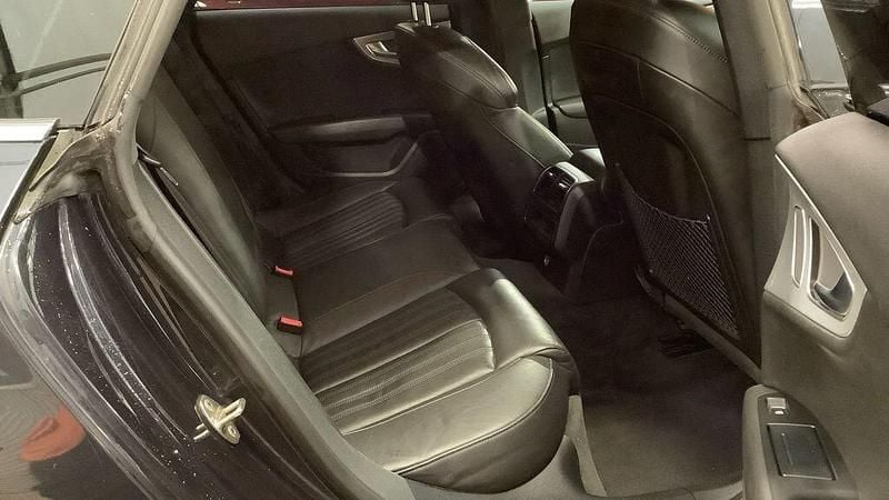 Used Audi A7 S-Line 2012 Blue Hatchback