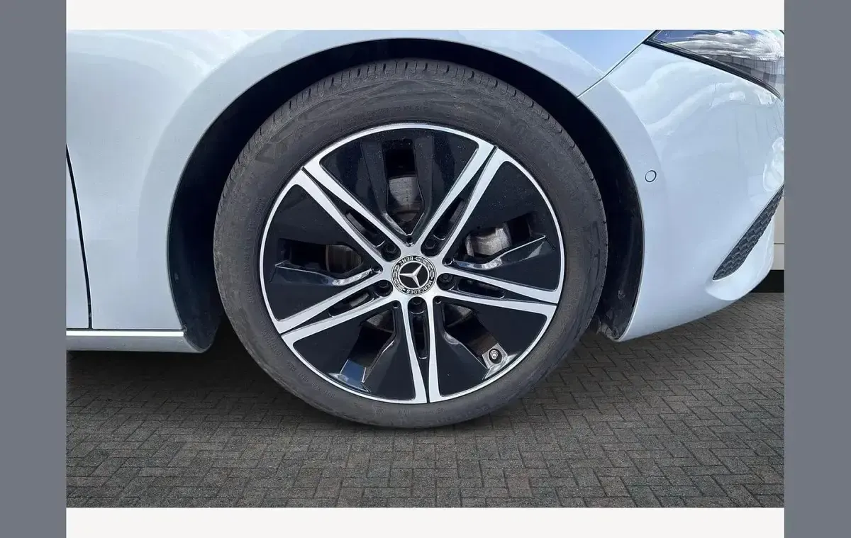 Used Mercedes A180 Sport Edition 148 HP (108 kW) 2025 Silver Hatchback