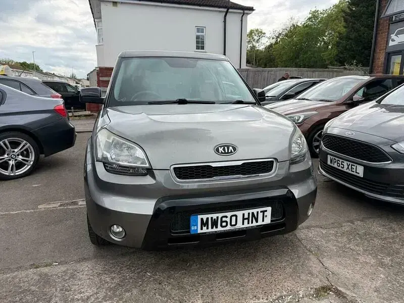 Used Kia Soul 126 HP (92 kW) 2011 Silver SUV