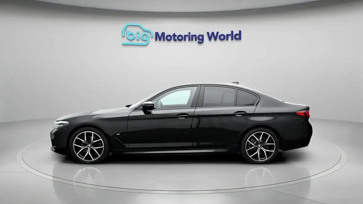 Used BMW 520 M Sport 187 HP (137 kW) 2021 Black Sedan