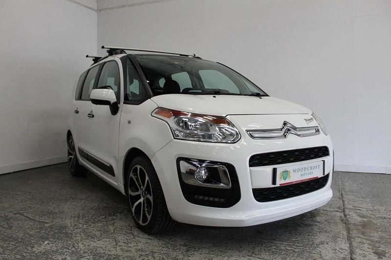White Used 2015 Citroën C3 Picasso SELECTION MPV | £4,995 (Fair price) - Image 1/3