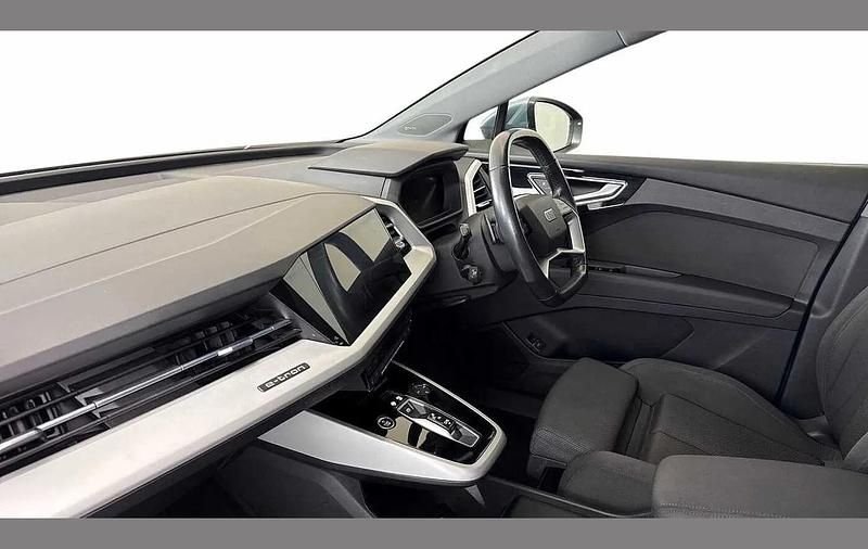 Used Audi Q4 e-tron Sport 150 kW (204 HP) 2021 Blue SUV