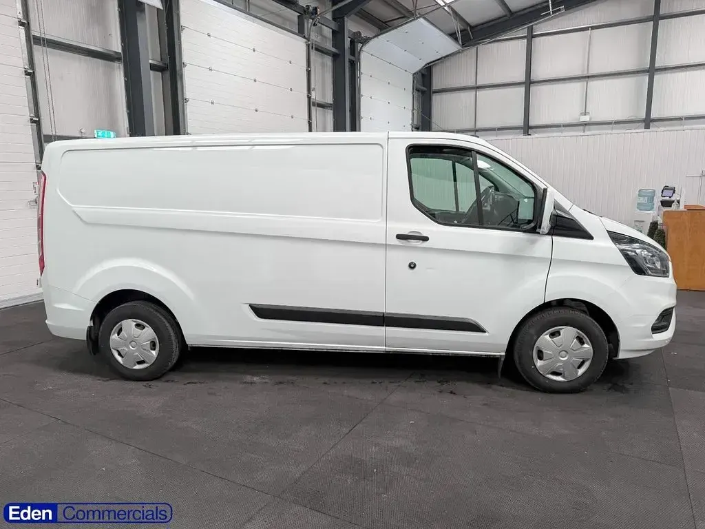 Used Ford Transit Custom Trend 105 HP (77 kW) 2019 White Van