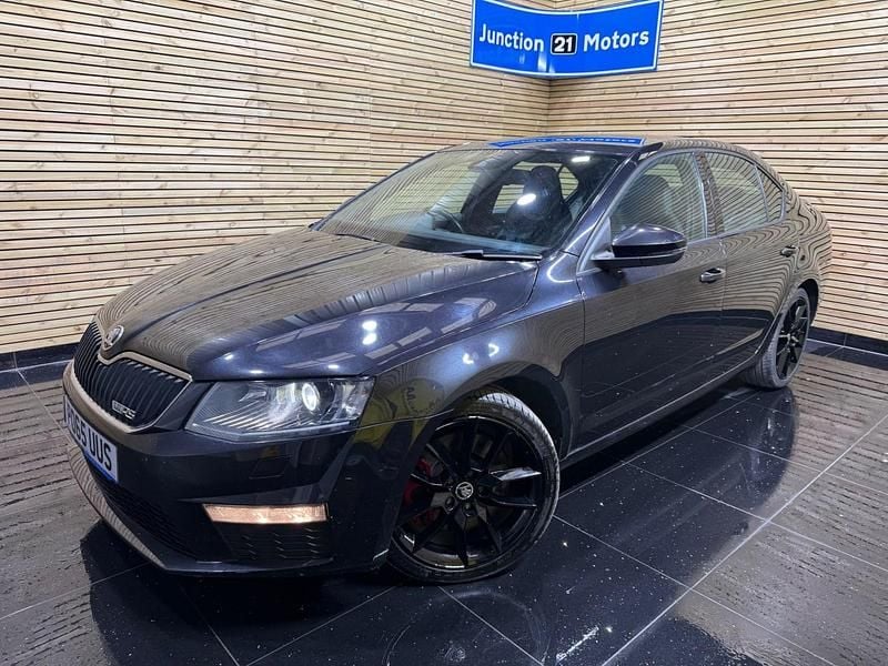 Used Skoda Octavia vRS 220 HP (161 kW) 2015 Black Hatchback