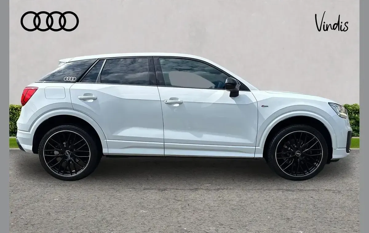 Used Audi Q2 Black Edition 147 HP (108 kW) 2019 White SUV