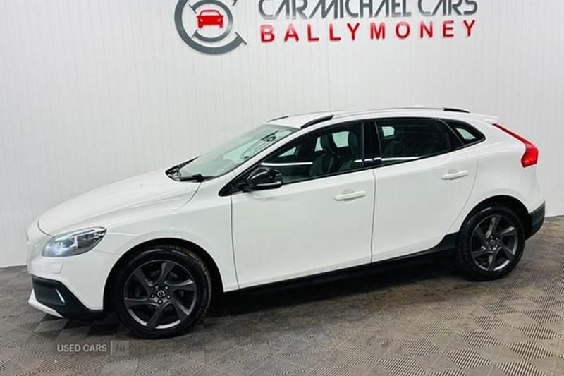 Used Volvo V40 CC 115 HP (84 kW) 2014 Estate