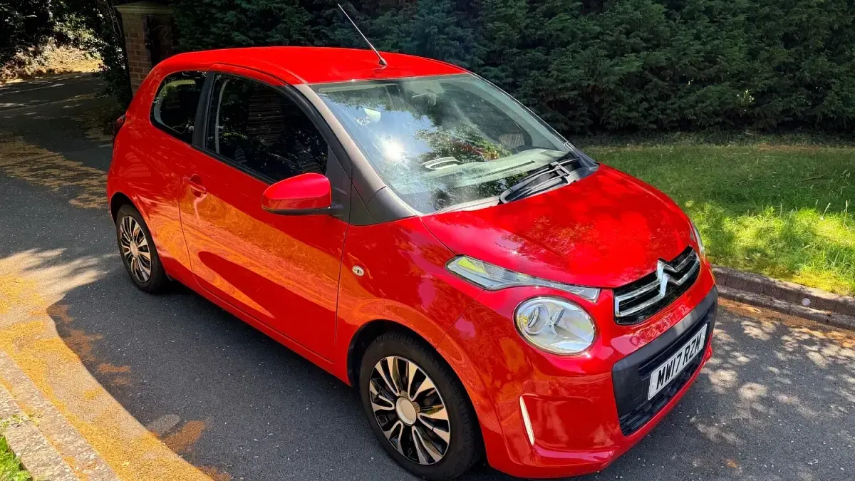 Used Citroën C1 Feel 68 HP (50 kW) 2017 Red Hatchback
