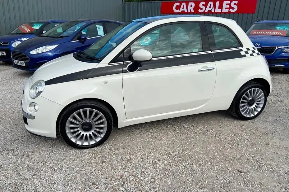 Used Fiat 500 Lounge 69 HP (50 kW) 2010 White Hatchback