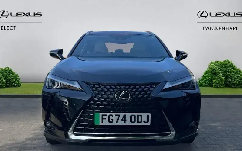 Used Lexus UX 150 kW (204 HP) 2024 SUV