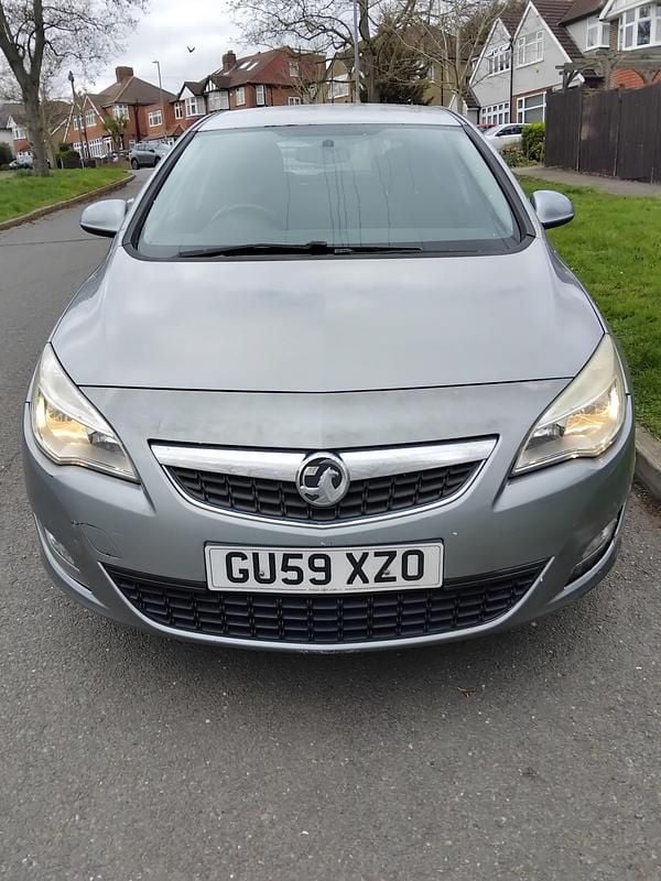 Used Vauxhall Astra 2009 Silver Hatchback