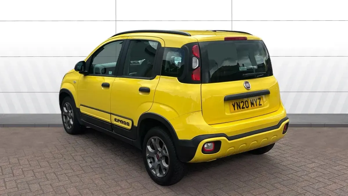 Used Fiat Panda Cross 69 HP (50 kW) 2020 Yellow Hatchback