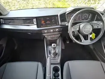 Used Audi A1 Design 95 HP (69 kW) 2023 Blue SUV
