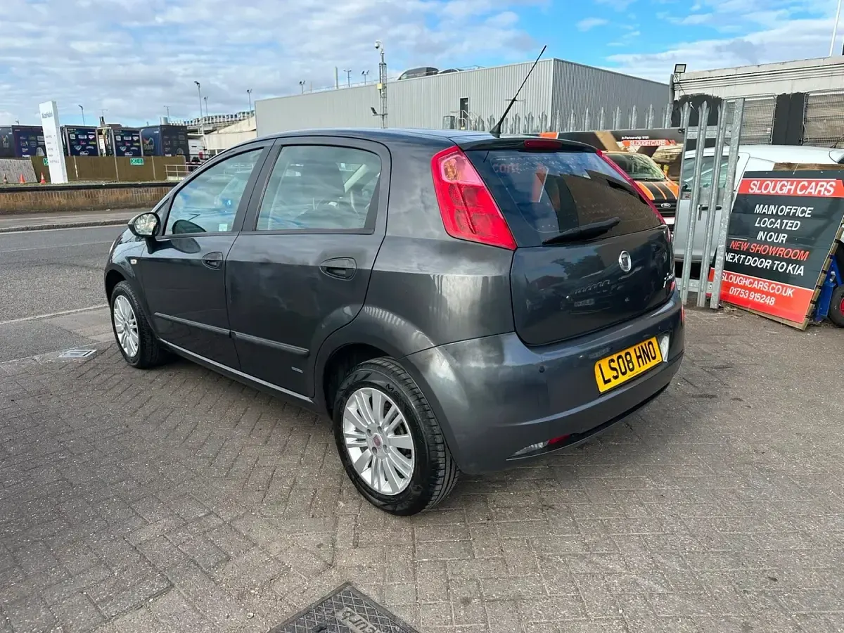 Used Fiat Grande Punto Dynamic 65 HP (47 kW) 2008 Grey Hatchback