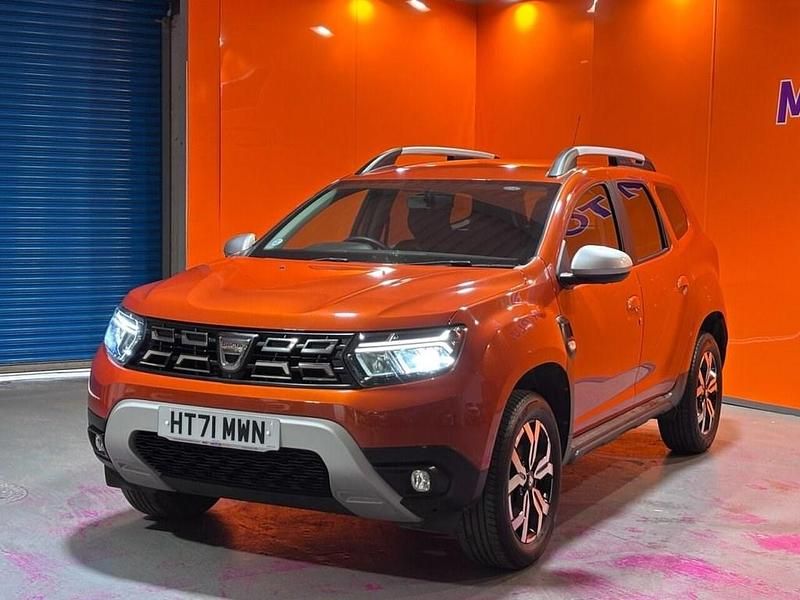 Used Dacia Duster Prestige 100 HP (73 kW) 2022 Orange Hatchback