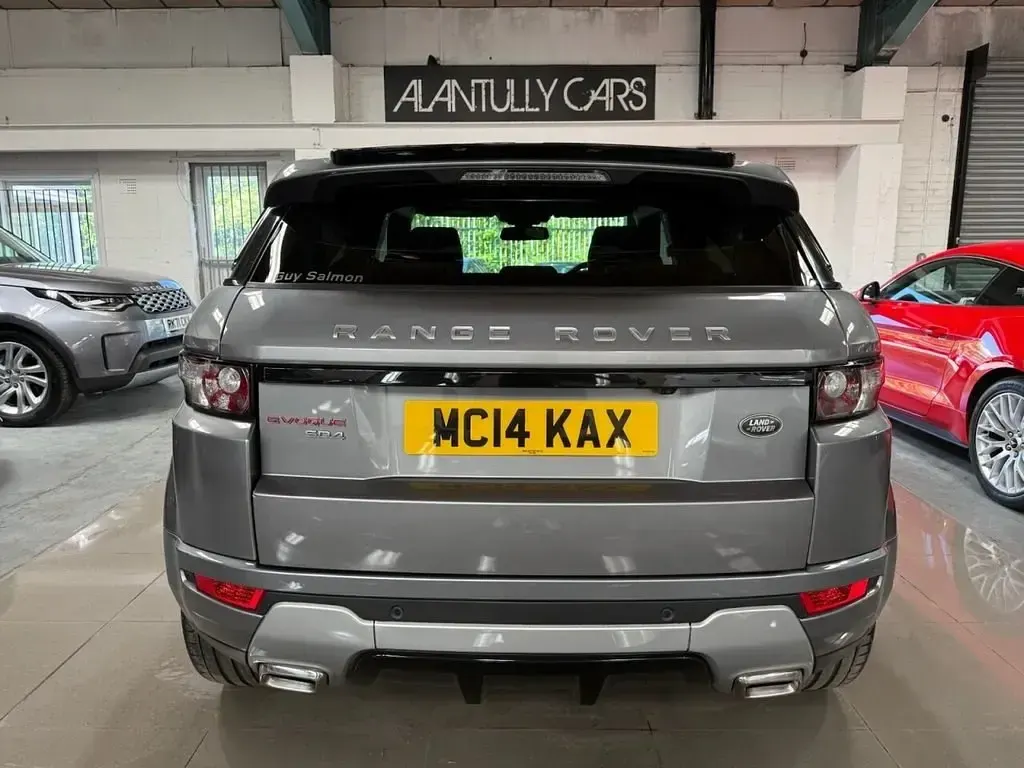 Usado Land Rover Range Rover evoque Dynamic 190 CV (139 kW) 2014 Gris SUV