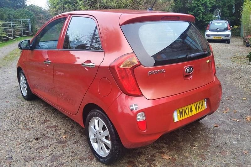 Red Used 2014 Kia Picanto Hatchback | £4,495 (Fair price) - Image 1/1