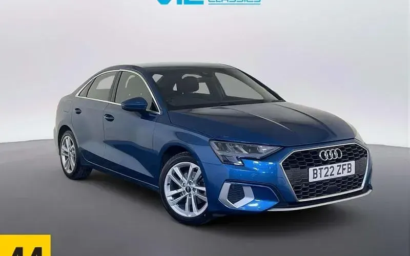 Begagnad Audi A3 Sport 150 HK (110 kW) 2024 Sedan