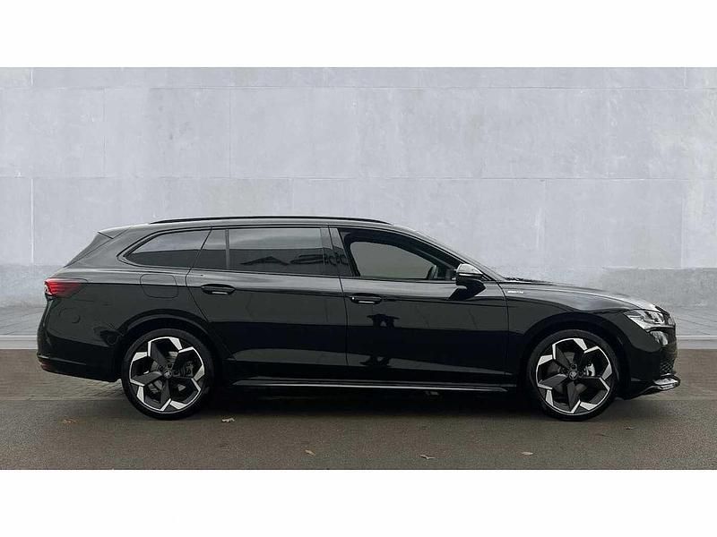 Used Skoda Superb SportLine 150 HP (110 kW) 2025 Black Estate