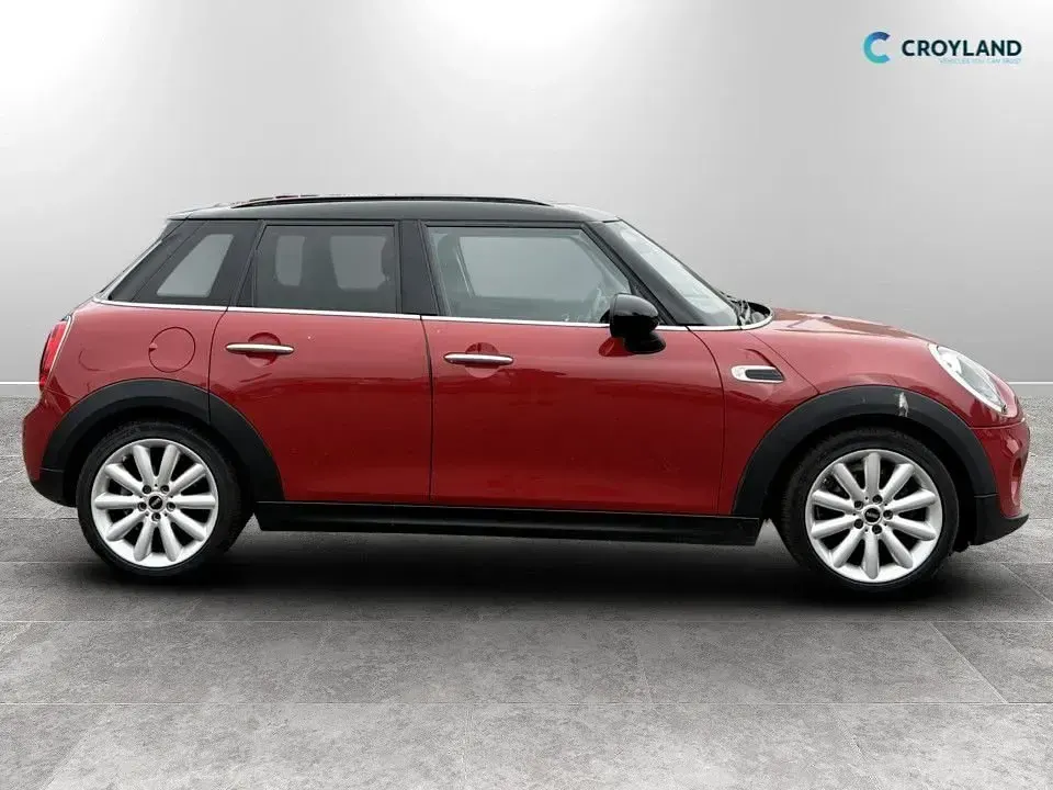Used Mini Cooper D Hatch 116 HP (85 kW) 2015 Red Hatchback