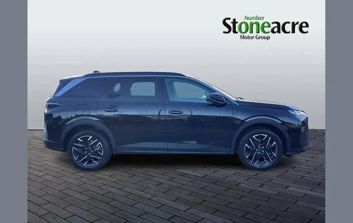 Used Peugeot 5008 Allure 136 HP (100 kW) 2025 Black SUV