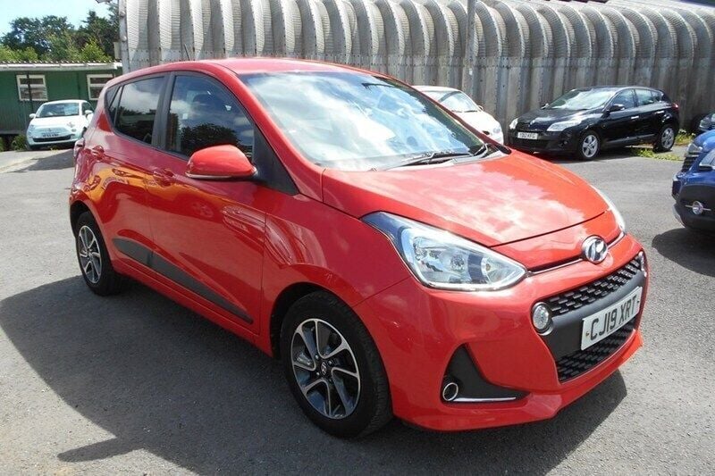 Red Used 2019 Hyundai i10 Premium Hatchback | £7,495 (Good price) - Image 1/1