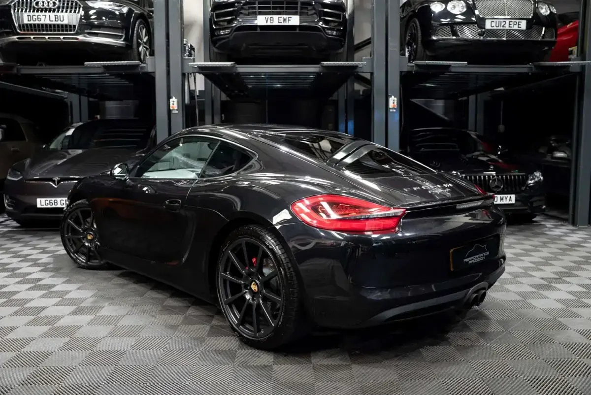 Usado Porsche Cayman S 2013 Preto Coupé