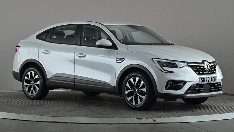 White Used 2022 Renault Arkana Evolution SUV | £14,798 (Fair price) - Image 1/4