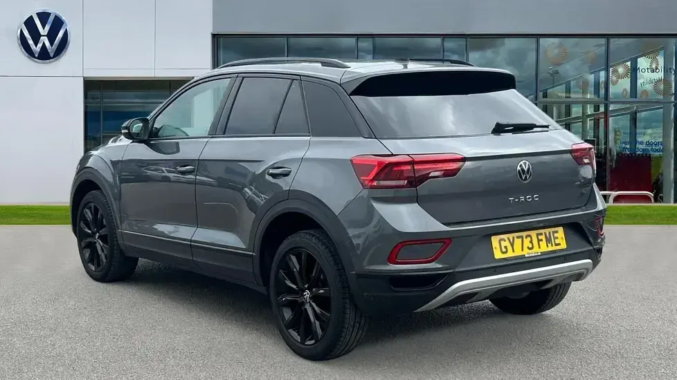 Used VW T-Roc Style 150 HP (110 kW) 2023 Indium grey metallic SUV